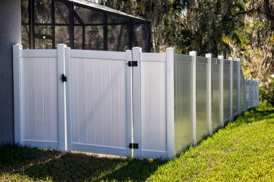 Vinyl Fence Gate Repair!